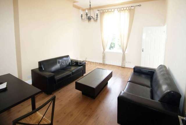  Image of 1 bedroom Apartment to rent in Tynwald Hill Stoneycroft Liverpool L13 at Tynwald Hill Old Swan Liverpool, L13 7DP