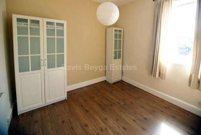  Image of 1 bedroom Apartment to rent in Tynwald Hill Stoneycroft Liverpool L13 at Tynwald Hill Old Swan Liverpool, L13 7DP