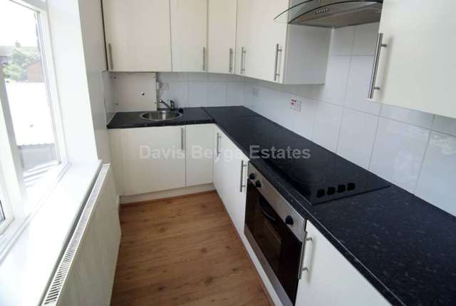  Image of 1 bedroom Apartment to rent in Tynwald Hill Stoneycroft Liverpool L13 at Tynwald Hill Old Swan Liverpool, L13 7DP
