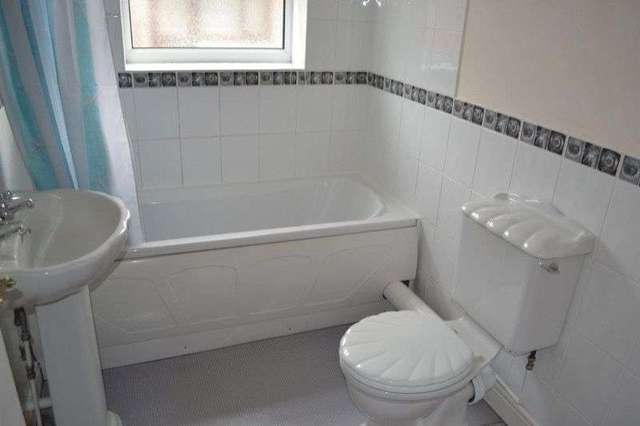  Image of 2 bedroom Semi-Detached house to rent in Vagarth Close Barton-upon-Humber DN18 at Vagarth Close  Barton-Upon-Humber, DN18 5EG