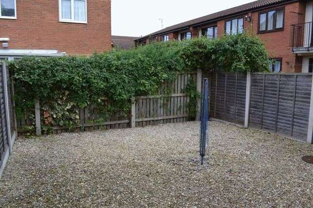  Image of 2 bedroom Semi-Detached house to rent in Vagarth Close Barton-upon-Humber DN18 at Vagarth Close  Barton-Upon-Humber, DN18 5EG