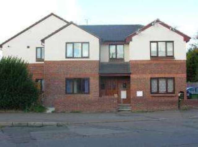  Image of 2 bedroom Flat for sale in Vernon Road Towcester NN12 at Towcester Northamptonshire Towcester, NN12 6AT