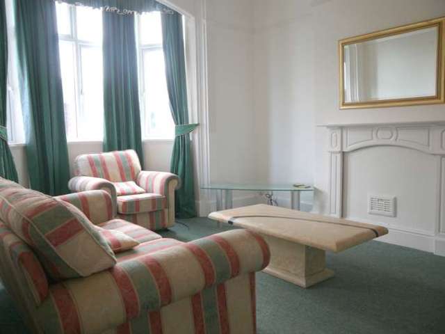  Image of 1 bedroom Flat to rent in Victoria Crescent Eccles Manchester M30 at Victoria Crescent Eccles Manchester, M30 9AN