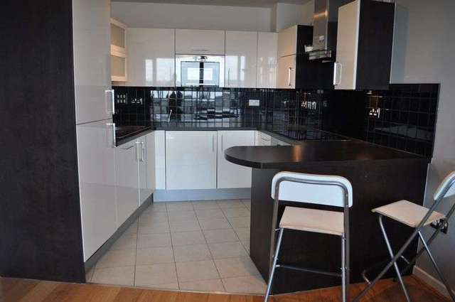  Image of 2 bedroom Flat to rent in Mapleton Road London SW18 at Mapleton Road  London, SW18 4GB