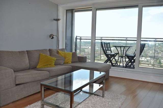  Image of 2 bedroom Flat to rent in Mapleton Road London SW18 at Mapleton Road  London, SW18 4GB