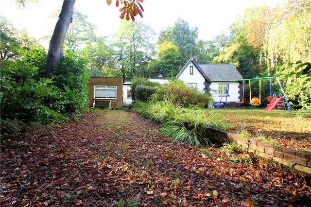  Image of 4 bedroom Detached house for sale in Warren Lane Stanmore HA7 at Stanmore Middlesex Stanmore, HA7 4LB