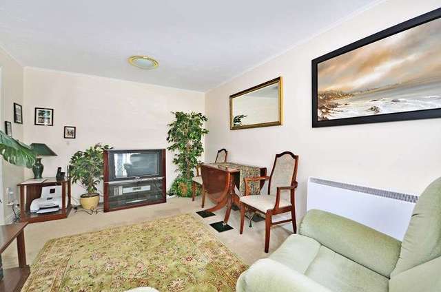  Image of 2 bedroom Retirement Property for sale in Ashford Road Canterbury CT1 at 177 Ashford Road  Canterbury, CT1 3XR