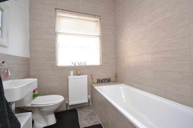  Image of 2 bedroom Property to rent in Welbeck Road New Barnet Barnet EN4 at Barnet, EN4 8RY