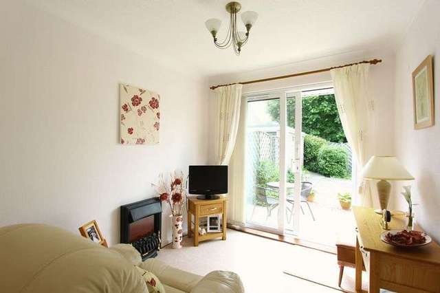  Image of 2 bedroom Detached house for sale in Welwyn Park Drive Hull HU6 at Welwyn Park Drive  Hull, HU6 7DX