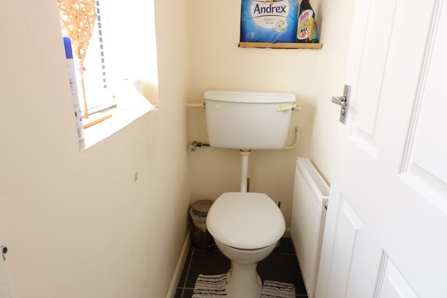  Image of 3 bedroom Semi-Detached house to rent in Wye Close Bletchley Milton Keynes MK3 at West Bletchley  Bletchley, MK3 7PJ