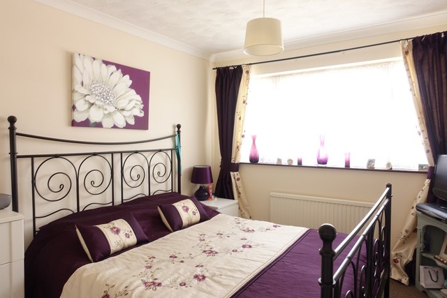  Image of 3 bedroom Semi-Detached house to rent in Wye Close Bletchley Milton Keynes MK3 at West Bletchley  Bletchley, MK3 7PJ