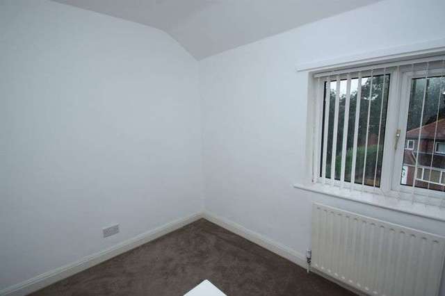  Image of 3 bedroom Semi-Detached house to rent in Westbourne Road Pontefract WF8 at Westbourne Road  Pontefract, WF8 4JY
