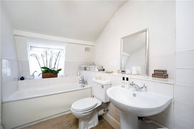  Image of 1 bedroom Flat for sale in Westbourne Terrace London W2 at Westbourne Terrace  London, W2 3UY