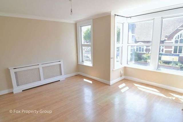  Image of 2 bedroom Flat for sale in London Road Westcliff-on-Sea SS0 at London Road  Westcliff-On-Sea, SS0 7HU