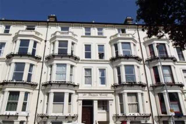  Image of 2 bedroom Flat to rent in Western Parade Southsea PO5 at Southsea, PO5 3RL