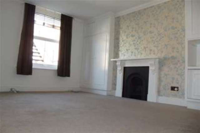  Image of 2 bedroom Flat to rent in Western Parade Southsea PO5 at Southsea, PO5 3RL