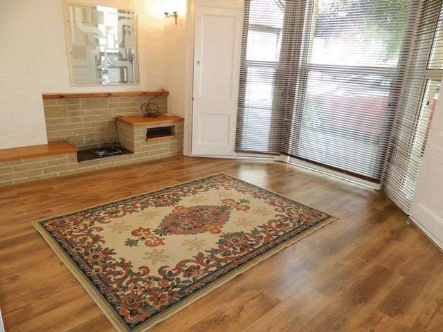  Image of 1 bedroom Flat to rent in Atlantic Road South Weston-super-Mare BS23 at Atlantic Road South  Weston-Super-Mare, BS23 2DF