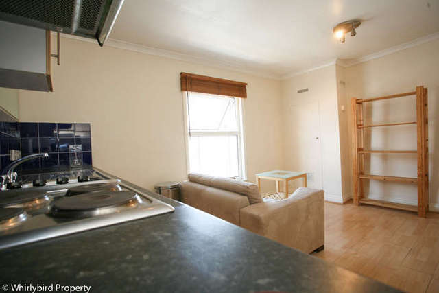  Image of 1 bedroom Apartment to rent in William Street Reading RG1 at Reading Berkshire Reading, RG1 7DE