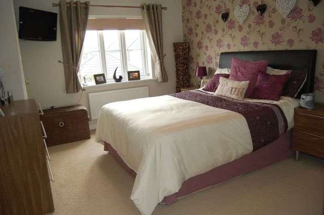  Image of 4 bedroom Detached house to rent in Williams Street Little Lever Bolton BL3 at Williams Street Little Lever Bolton, BL3 1LQ