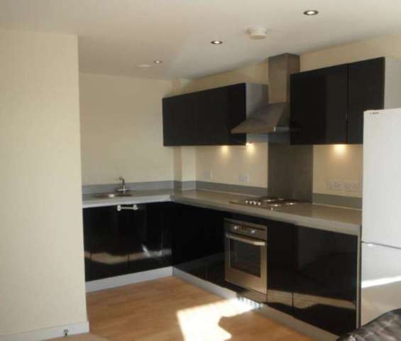  Image of 1 bedroom Apartment to rent in Durnsford Road London SW19 at Durnsford Road Wimbledon London, SW19 8GW