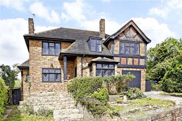  Image of 4 bedroom Detached house for sale in Winscombe Way Stanmore HA7 at Stanmore Middlesex Stanmore, HA7 3AX