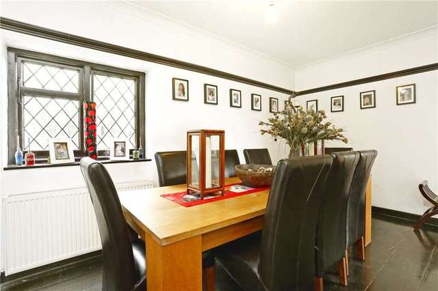  Image of 4 bedroom Detached house for sale in Winscombe Way Stanmore HA7 at Stanmore Middlesex Stanmore, HA7 3AX