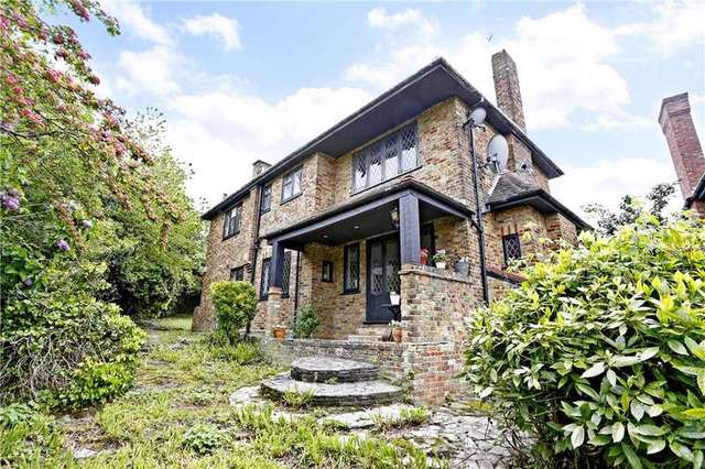  Image of 4 bedroom Detached house for sale in Winscombe Way Stanmore HA7 at Stanmore Middlesex Stanmore, HA7 3AX