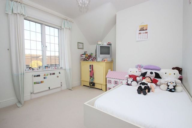  Image of 4 bedroom Semi-Detached house for sale in Woodgreen Road Waltham Abbey EN9 at Woodgreen Road  Waltham Abbey, EN9 3SD