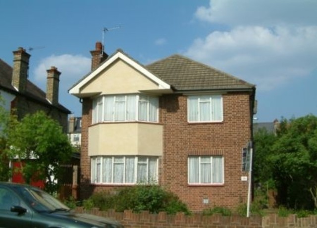  Image of 1 bedroom Flat to rent in Woodlands Avenue London N3 at Woodlands Avenue  Finchley, N3 2NR