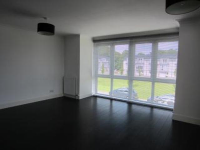  Image of 4 bedroom Semi-Detached house to rent in Woodlands Terrace Cults Aberdeen AB15 at Cults Aberdeen Aberdeen, AB15 9DG