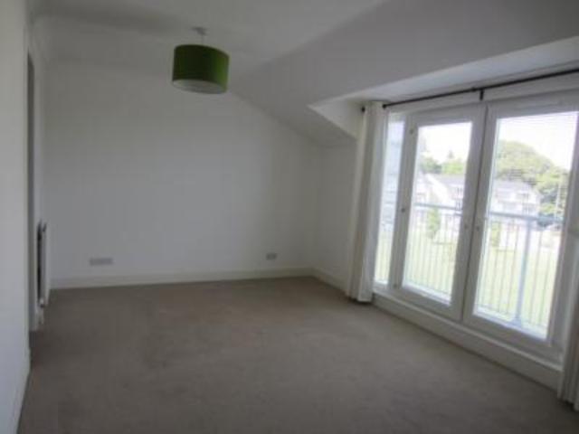  Image of 4 bedroom Semi-Detached house to rent in Woodlands Terrace Cults Aberdeen AB15 at Cults Aberdeen Aberdeen, AB15 9DG