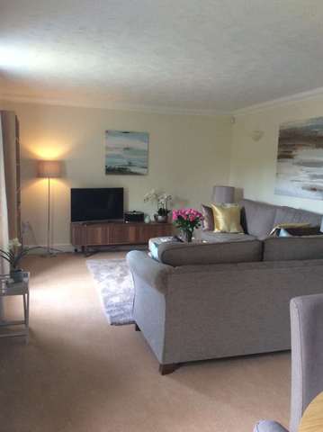  Image of 2 bedroom Apartment to rent in Woodmill Court London Road Ascot SL5 at Woodmill Court London Road Ascot, SL5 8FF