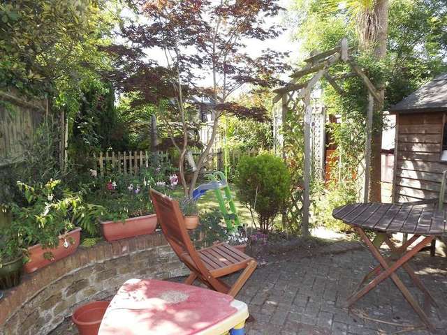  Image of 3 bedroom Semi-Detached house for sale in Worthington Road Tolworth Surbiton KT6 at Surbiton  Surrey, KT6 7RU
