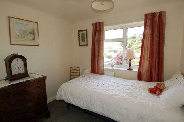  Image of 3 bedroom Detached house for sale in Aysgarth Road Yarnton Kidlington OX5 at Aysgarth Road Yarnton Yarnton, OX5 1ND
