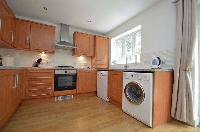  Image of 4 bedroom Terraced house for sale in Yeates Court Clevedon BS21 at Yeates Court  Clevedon, BS21 6HU