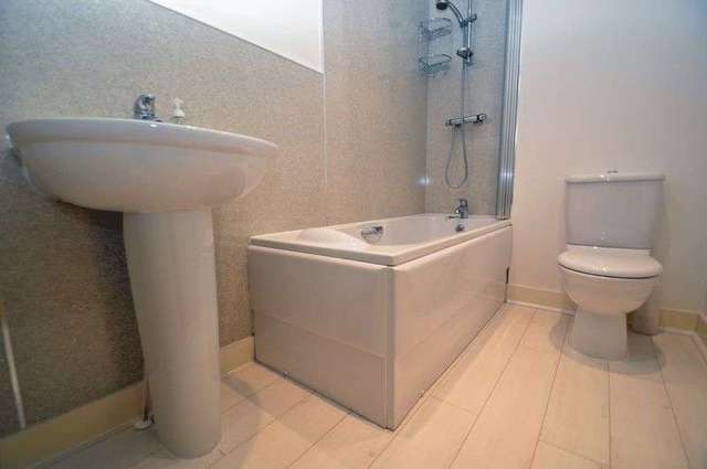  Image of 4 bedroom Terraced house for sale in Yeates Court Clevedon BS21 at Yeates Court  Clevedon, BS21 6HU