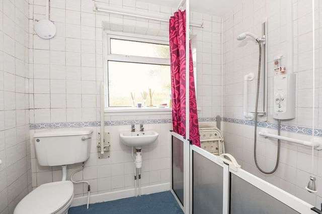  Image of 3 bedroom Detached house for sale in Paddock Close Wantage OX12 at Paddock Close  Wantage, OX12 7EQ