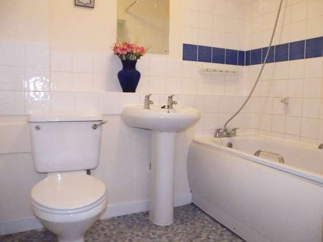  Image of 2 bedroom Apartment to rent in Anders Corner Bracknell RG42 at Priestwood Bracknell Binfield, RG42 1PU