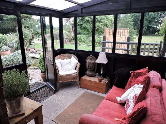  Image of 3 bedroom Cottage to rent in Newbourne Road Martlesham Woodbridge IP12 at Newbourne Road Martlesham Woodbridge, IP12 4PR