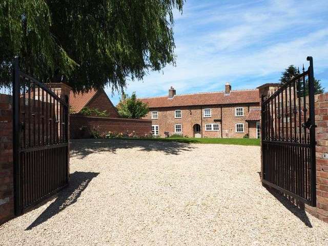  Image of 4 bedroom Detached house for sale in Town End Laxton Newark NG22 at Town End  Laxton, NG22 0SY