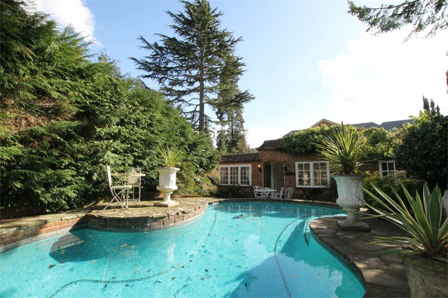 Image of 3 bedroom Detached house to rent in Cavendish Road St. Georges Hill Weybridge KT13 at Weybridge, KT13 0JY