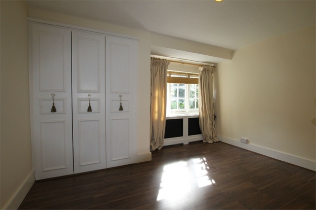  Image of 3 bedroom Detached house to rent in Cavendish Road St. Georges Hill Weybridge KT13 at Weybridge, KT13 0JY