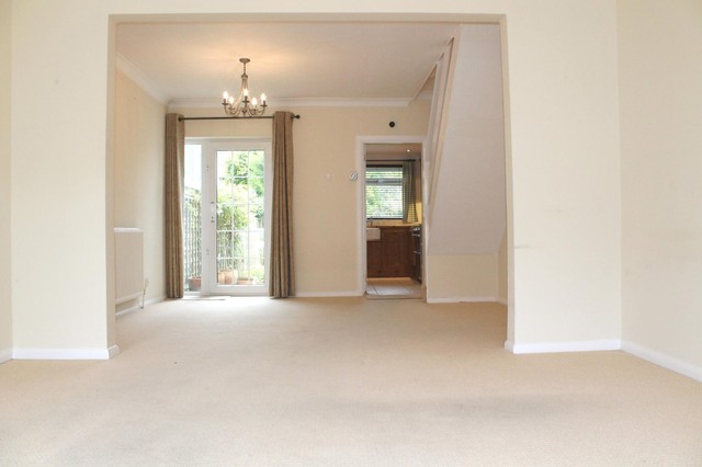  Image of 2 bedroom End of Terrace to rent in Snowdrop Lane Lindfield Haywards Heath RH16 at Snowdrop Lane Lindfield Haywards Heath, RH16 2QE
