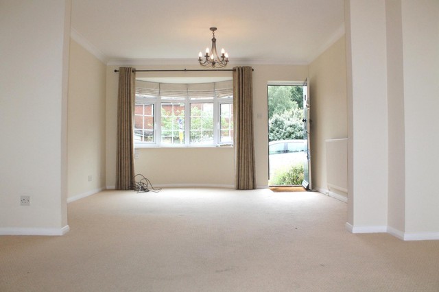  Image of 2 bedroom End of Terrace to rent in Snowdrop Lane Lindfield Haywards Heath RH16 at Snowdrop Lane Lindfield Haywards Heath, RH16 2QE