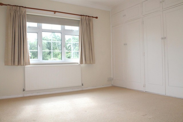  Image of 2 bedroom End of Terrace to rent in Snowdrop Lane Lindfield Haywards Heath RH16 at Snowdrop Lane Lindfield Haywards Heath, RH16 2QE