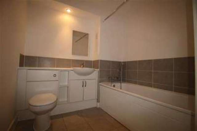  Image of 2 bedroom Flat to rent in John Dyde Close Bishop