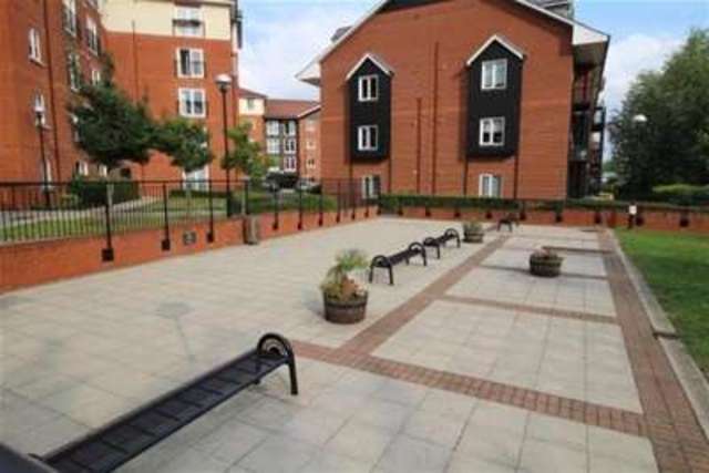  Image of 2 bedroom Flat to rent in John Dyde Close Bishop