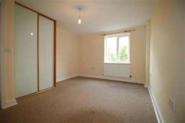  Image of 2 bedroom Property to rent in John Dyde Close Bishop