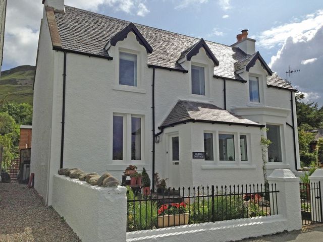  Image of 4 bedroom Cottage for sale in Francis Street Dornie Kyle IV40 at 5 Francis Street Dornie Kyle, IV40 8EJ