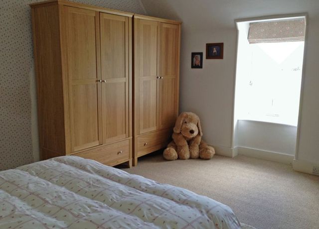  Image of 4 bedroom Cottage for sale in Francis Street Dornie Kyle IV40 at 5 Francis Street Dornie Kyle, IV40 8EJ